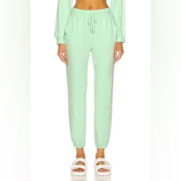 Beyond Yoga Week Ender Pants Joggers Pistachio Green Size XL - Picture 1 of 6